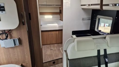 C29 – 4p Dethleffs semi-integrated from 2017
