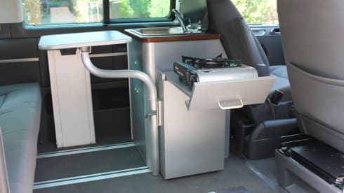 powerful VW T5 Multivan camper van with spacious Reimo pop-up roof