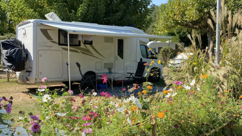 MC Louis Souvereign 479 con letto matrimoniale