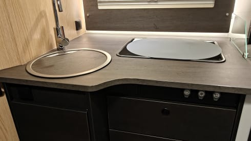 4p Sunlight semi-integrated Adventure from 2024