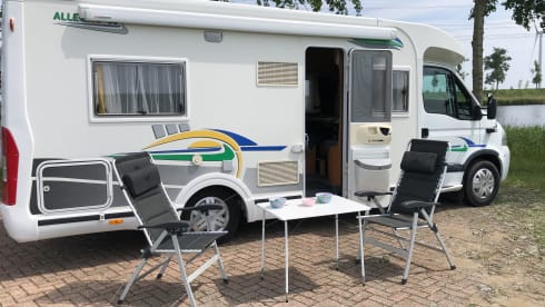 Leukerd  – 4p Renault semi-integrated from 2007