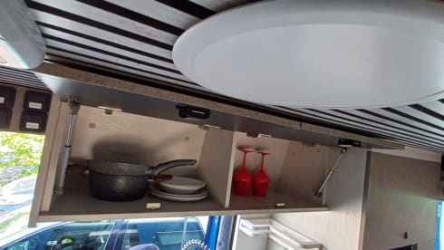 Honolulu Camper Van – Be one with nature with Honolulu Camper Van