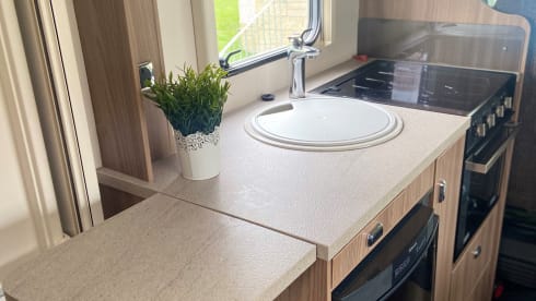 Luxury Swift Escape 6 berth 5 seatbelts Escape 686