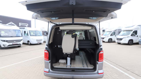Chic VW Westfalia Kepler Six