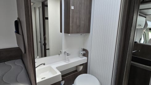 Bennie – New and spacious camper for family or couple