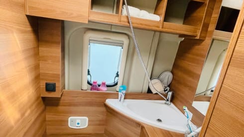 Tourer 6.4 – 2p Carado bus from 2019