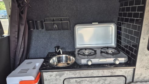 NOMAD – 2 berth Renault Trafic 2017 campervan from 2017