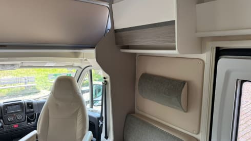 5p Peugeot alcove from 2024