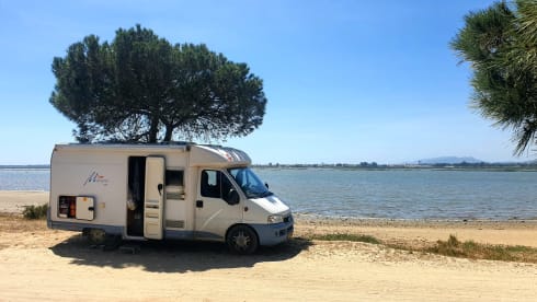 Compact Family Camper. Off grid. Optional baby bed and bicycle carrier.