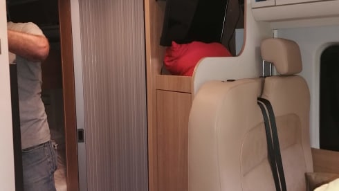 4p Adria Twin Family Van