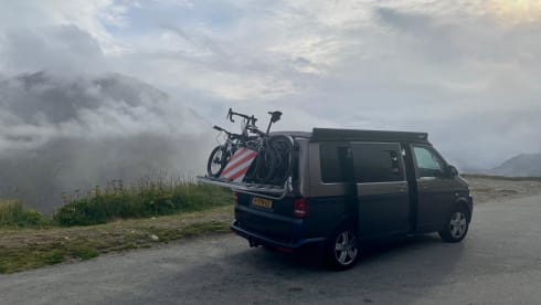 Volkswagen || 4x4 || Off grid || Bus camper