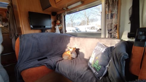 Hymerakos – Gezellige 4-persoons Hymer camper voor mooie roadtrips