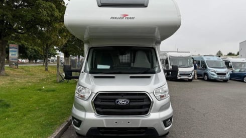 6 berth Roller Team Auto Roller 746