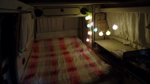 Choco! – Chocolate! Retro holiday bus for the ultimate road trip!