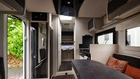 james – New luxury 4 berth Chausson 6 speed automatic 2025