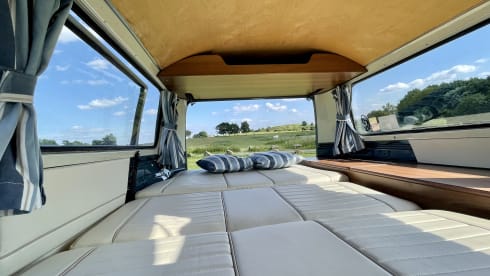 Bernard – Beautiful Campers 1972 VW Early Bay For Hire From Yorkshire