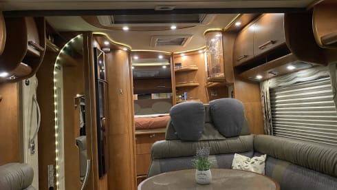 4-person Carthago chic c-line integral 