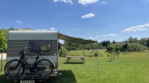 Lucky 88 – Panaromic view, spatious Hymer fully equiped