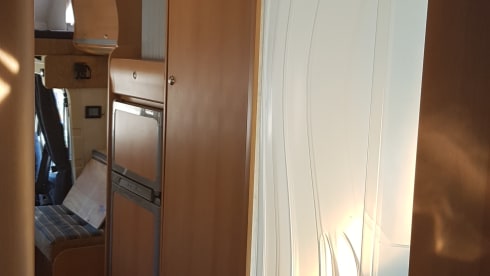 Ermanno Caravan – Elnagh Super D 112G