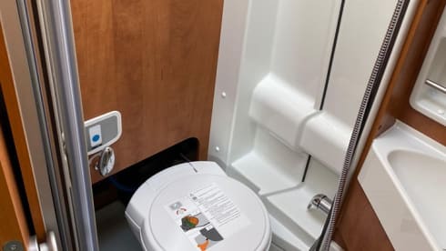 Malibu Van 640 LE – Malibu luxury bus camper