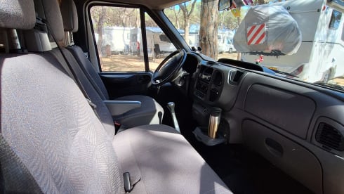 Bruno – 2p Ford bus uit 2002