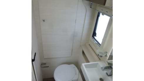 Happy Memories – Langboek korting_Volledig complete zeer luxe inrichting 4per Familie Camper