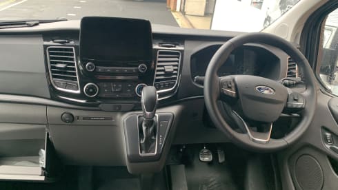 Scarlet The dormobile – Camper Ford a 4 posti letto del 2021