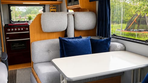 Wanderlust  – 4 berth Autotrail alcove from 2000
