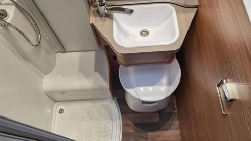 Luxurious 2-person camper, very complete, not too big