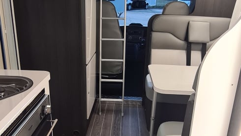 Valentina – 6 berth Family motorhome