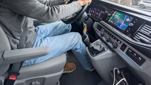 4-seater Volkswagen California from 2023 (full option)