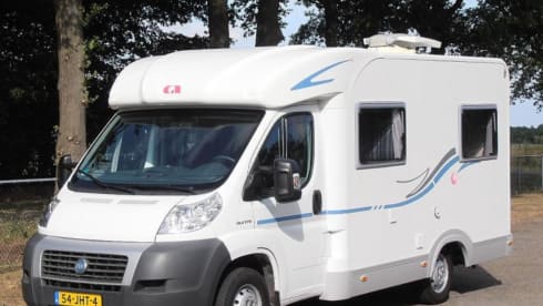 Madelief – Semi-integrated Adria Sport - Bronckhorst Campers