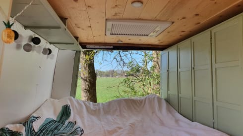 Fer – Enjoy our complete Volkswagen camper van