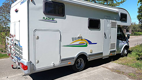 6-seater Ford Chausson (alcove) 2008