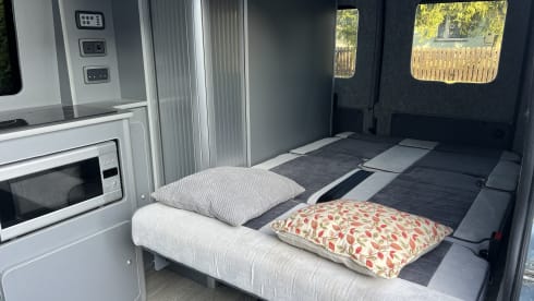 PREMIUM BLUE – 2 berth Peugeot campervan from 2022