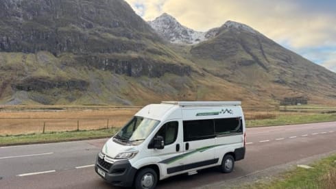 Lizzy – Sleeps 2 and has a loo, the tardis of campers