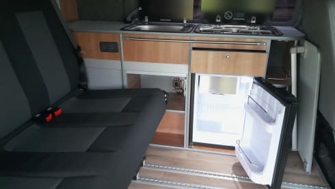 Volkswagen camper van for 4p