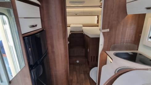 FORSTER 738 EB, 4 persons, garage and scooter included