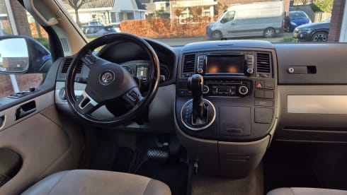 Beautiful 4p Volkswagen T5 California from 2012