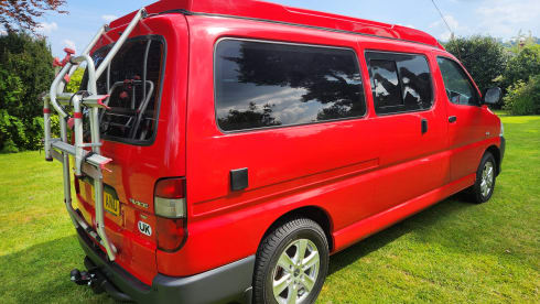Dan – Toyota Hiace D4D 120 LWB campervan 