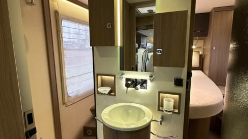 5 person camper| Roller team | Full extras | XL Garage