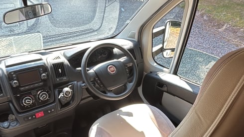 Fiat autoroller  – 6 berth 6 traveling belts 