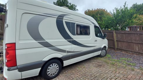 Gypsy – VW Crafter 2 Schlafplätze. Ideal gelegen für Südwestengland
