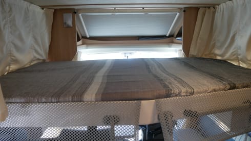 Sunlight T67 4 sleeper - 4 seats.