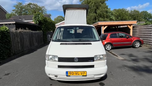 Willem – 2-seater Volkswagen bus from 2000