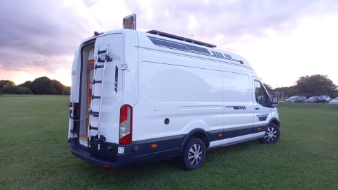 Oakie – Beautiful One Of A Kind 3 berth Campervan - ALL INSURANCE ALREADY INCLUDED