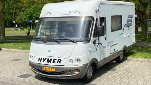 B544 – 5p Hymer integrated uit 1999