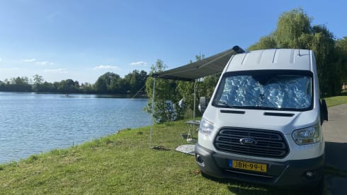 Obbekoe – 2-person Peugeot campervan from 2025