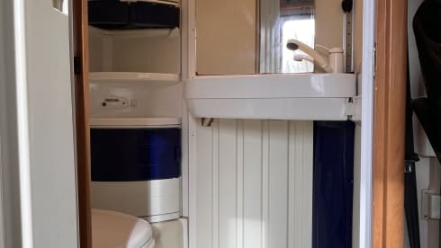 4p Hymer semi-integrated from 2000