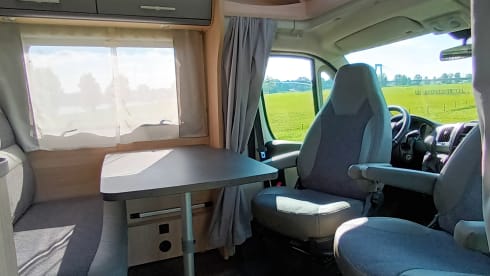 Capron Sunlight Automatic T66 Bucket Edition 